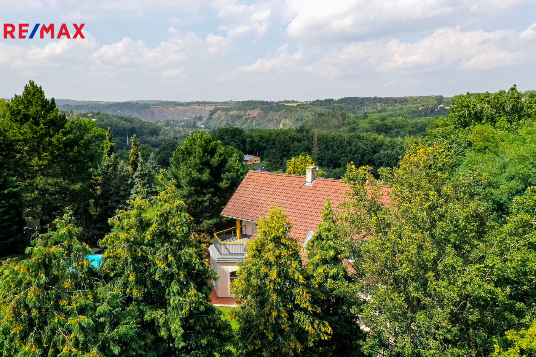 Prodej rodinného domu s rozlehlou zahradou, Zdiby