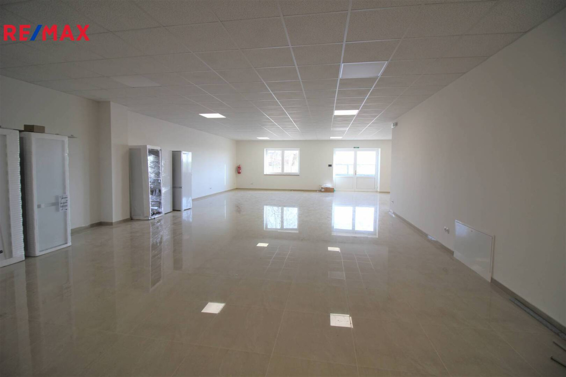 Pronájem nového nebytového prostoru 190 m2