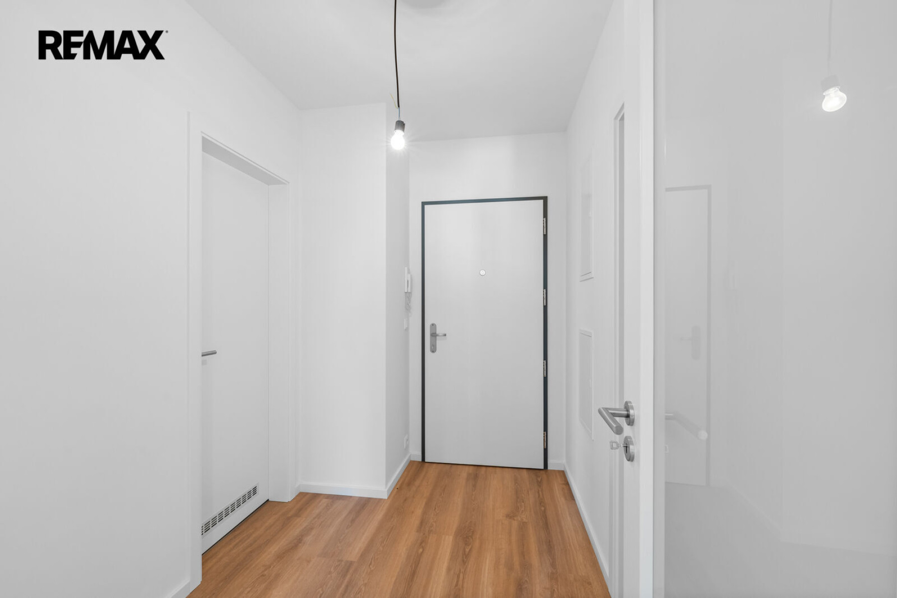 Úplně nový byt 2+kk s terasou, parkovacím stáním a sklepem