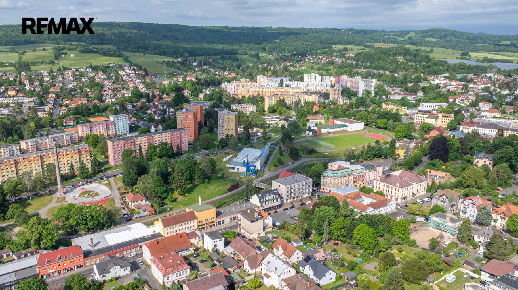 Prodej domu se zahradou a komerčním prostorem, centrum Varnsdorfu