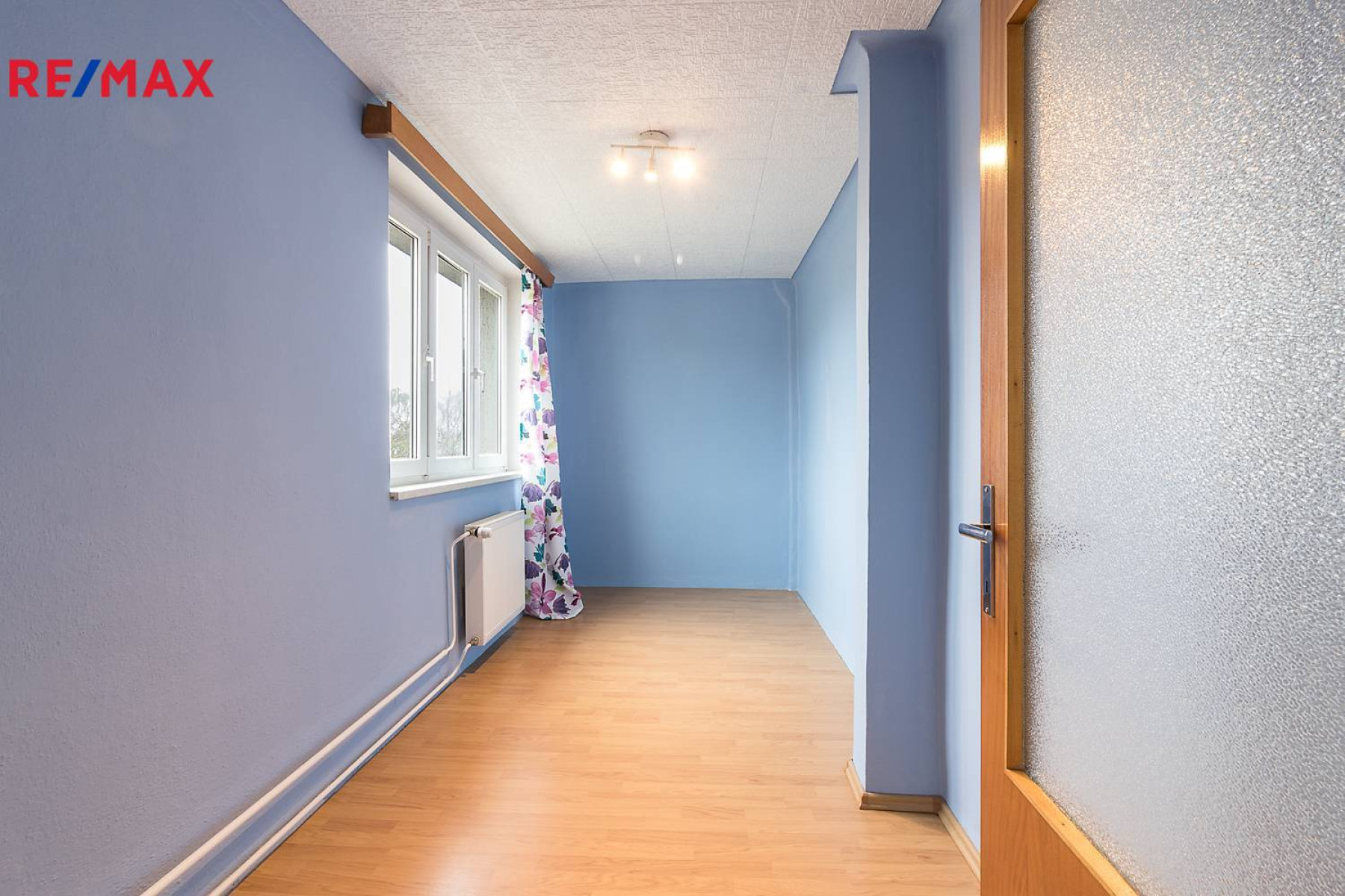 Prodej rodinného domu s velkou garáží ve Stodůlkách