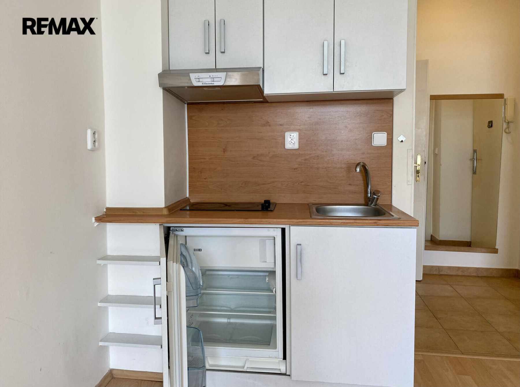 Pronájem bytu 1+kk o výměře 24 m2, Praha 10, Vinohrady