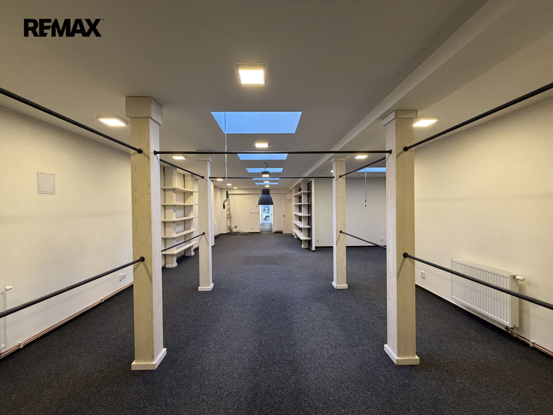 Pronájem komerčních prostor 158 m² – Praha 4, ulice Jemnická