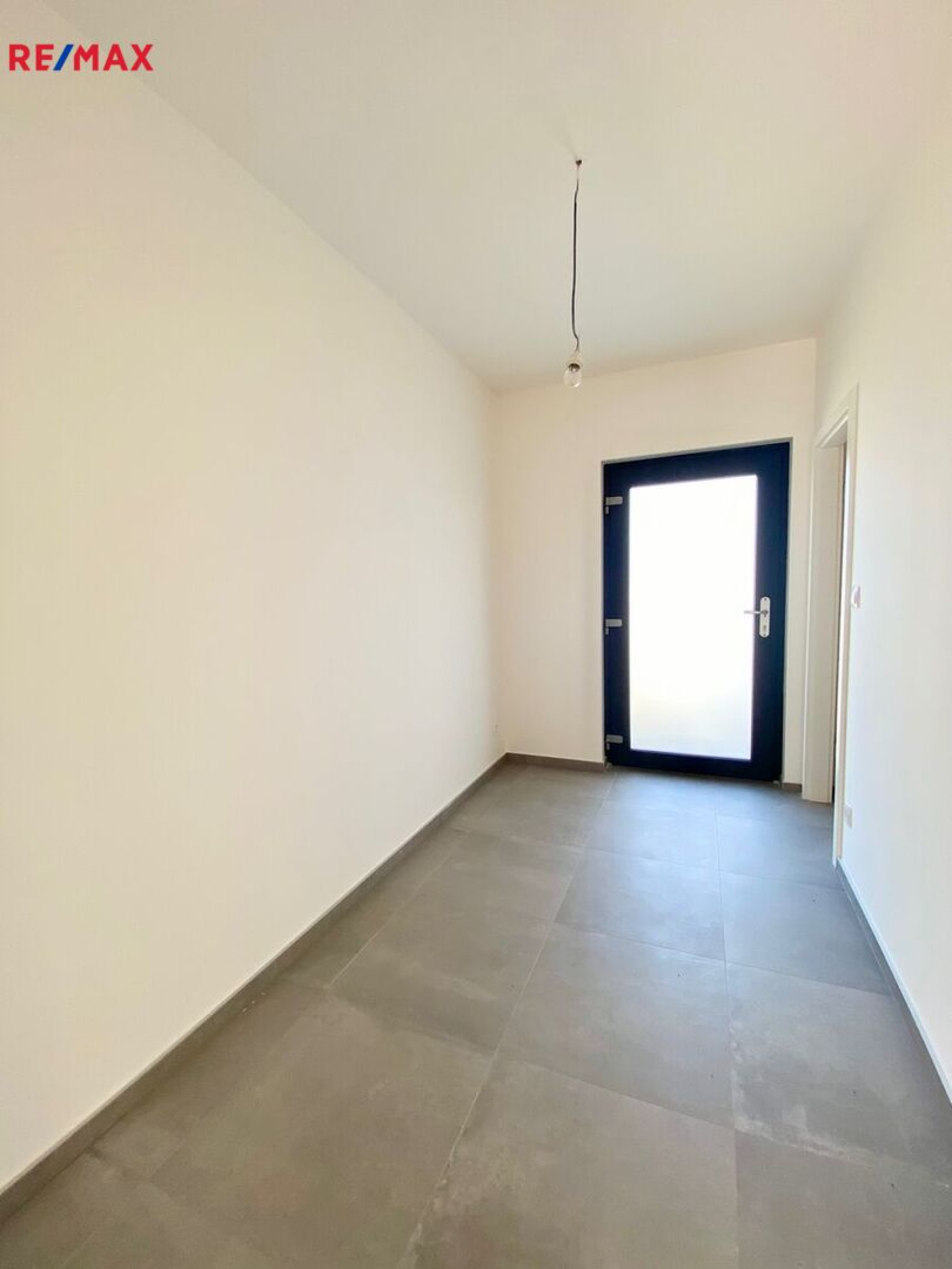 Prodej rodinného domu 86,6 m2 + garáž 20,8 m2, pozemek 718 m2, Nouzov