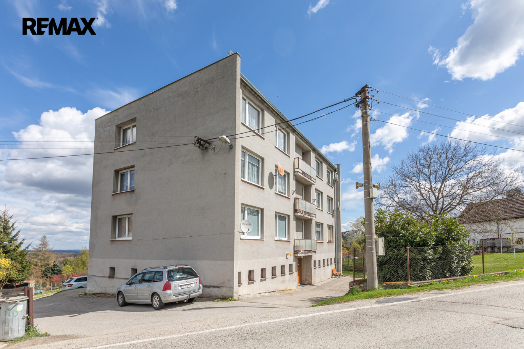Bytový dům, 6x byt 3+1, Besednice