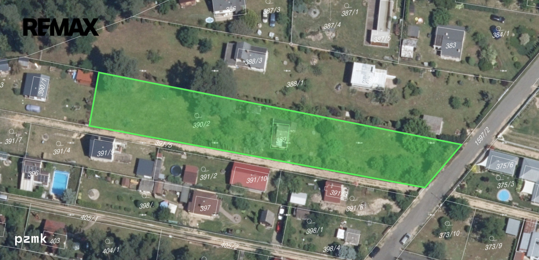 Prodej stavebního pozemku 2196 m2 v Hradišťku u Sadské