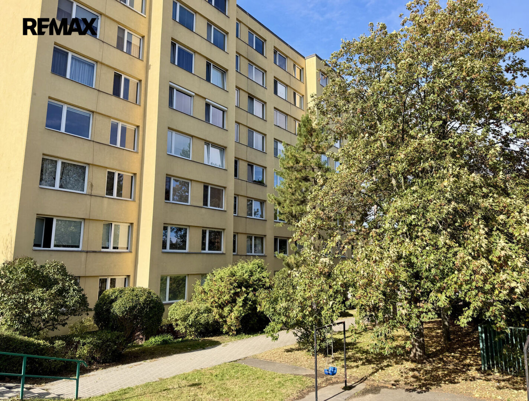 Prodej pěkného bytu 2+1 v klidné oblasti Bohnic, Praha 8