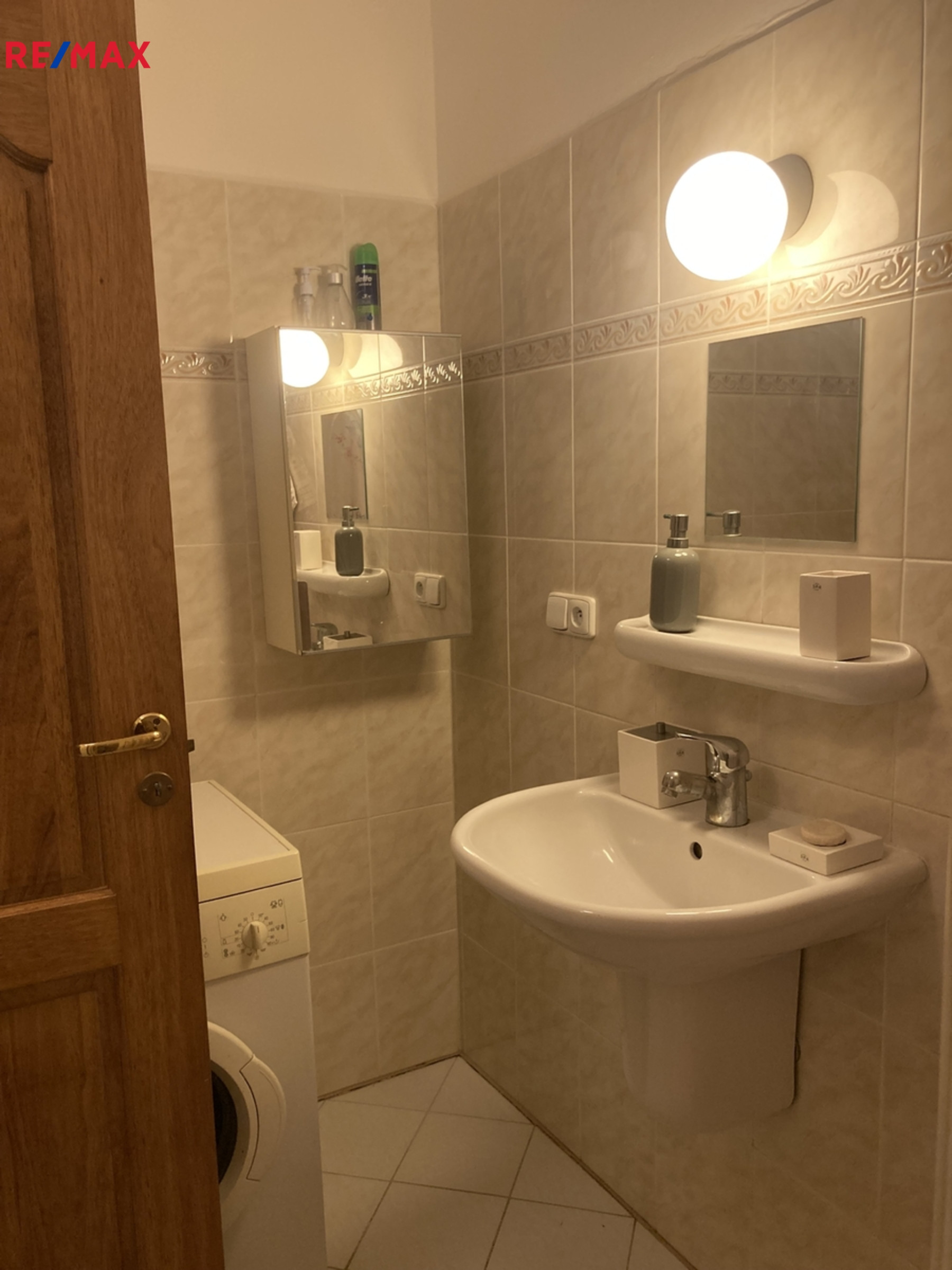 Prodej bytu 2+kk, 53 m2 se společnou předzahrádkou, Praha 10 - Strašnice