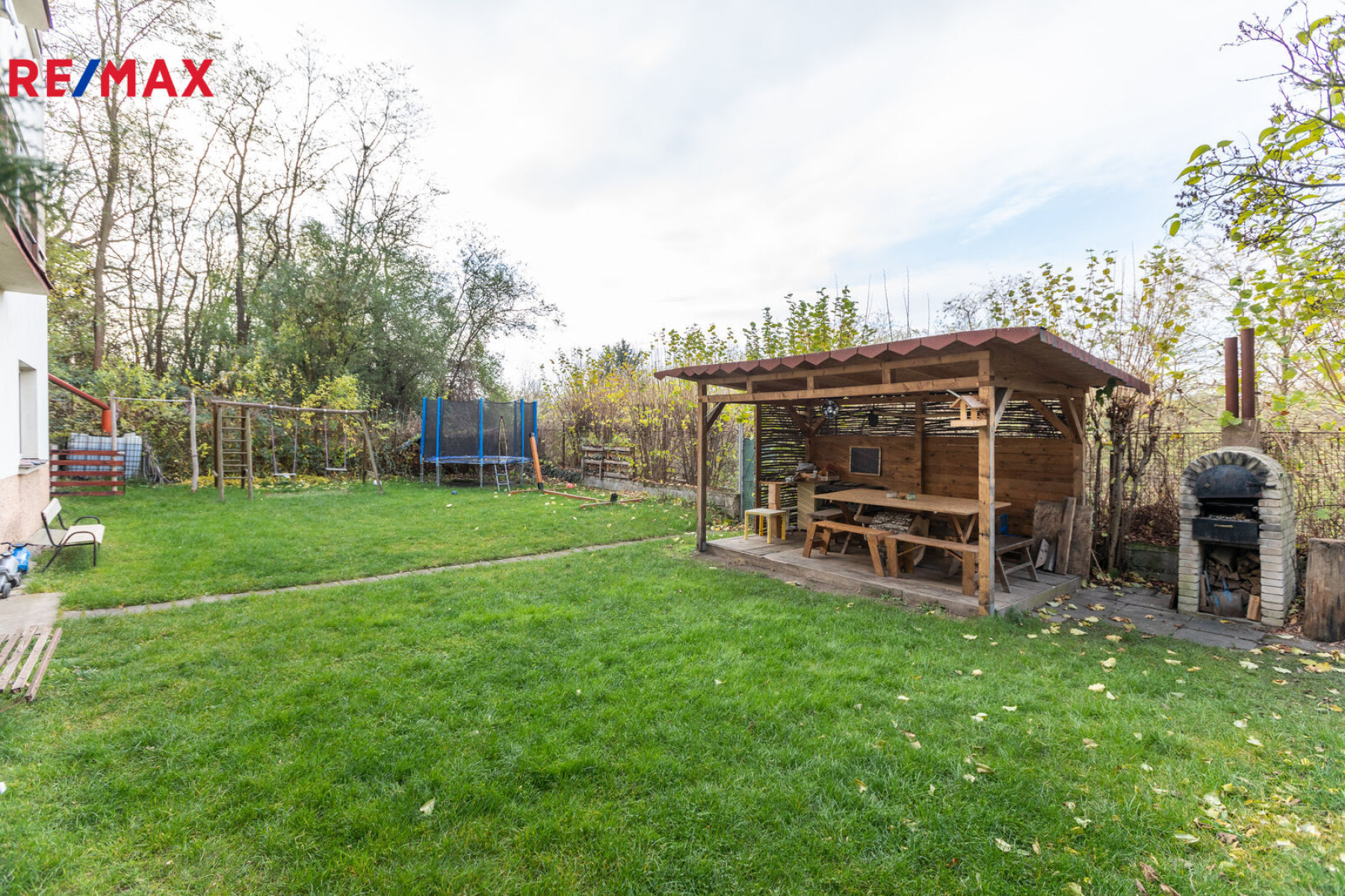 Prodej bytu 1kk, 26 m² + předzahrádka a sklep, Praha - Modřany