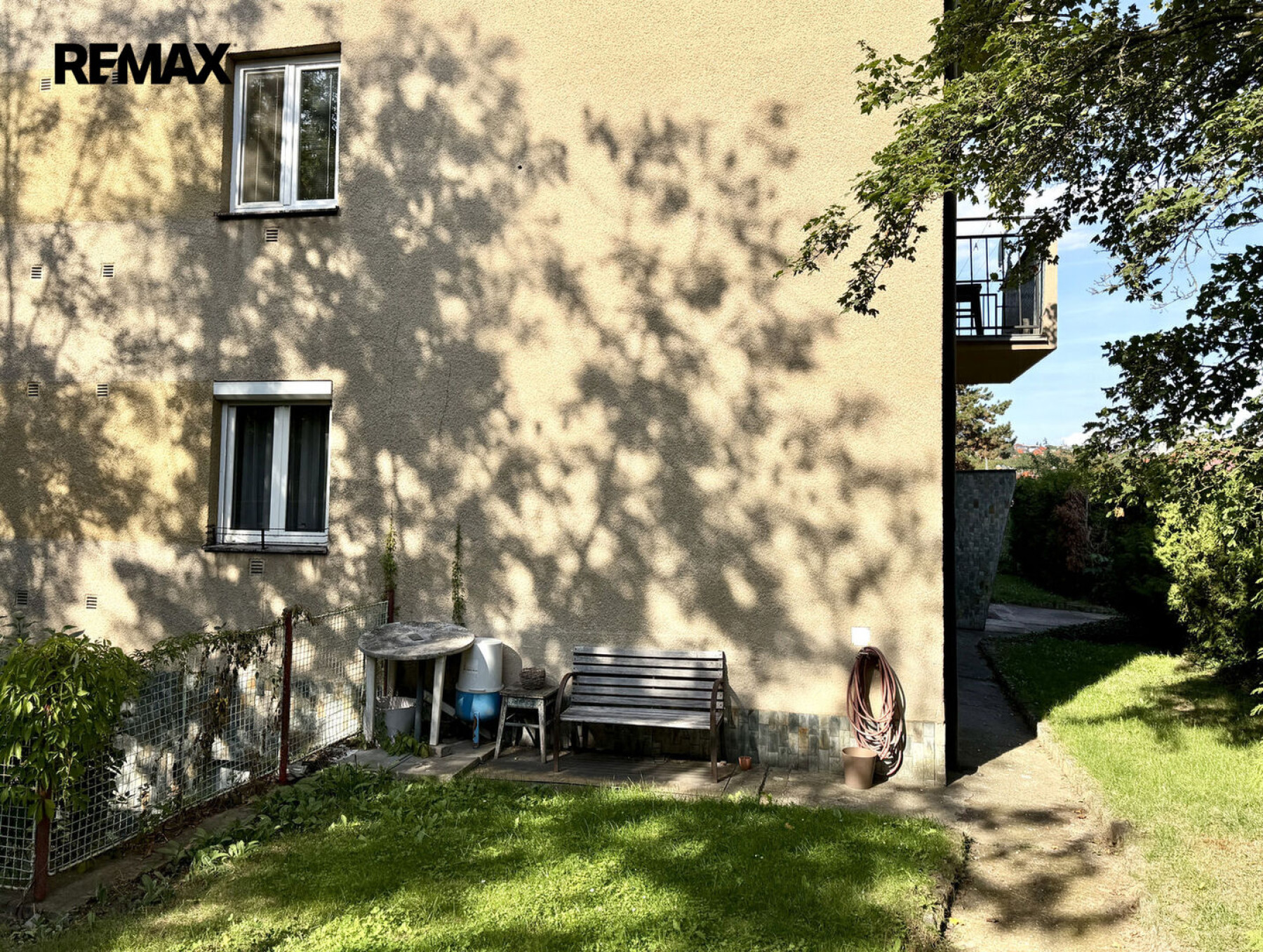 Prodej prostorného bytu 2+1 s balkonem a sklepem, Praha 4 - Krč