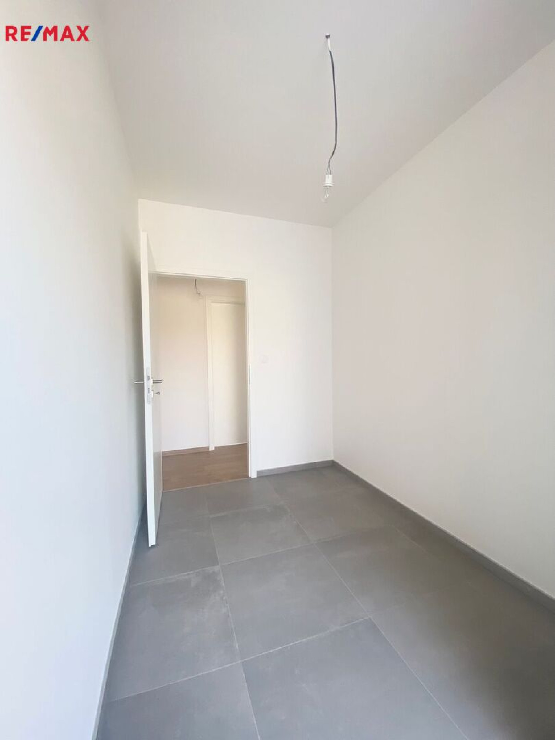 Prodej rodinného domu 86,6 m2 + garáž 20,8 m2, pozemek 718 m2, Nouzov