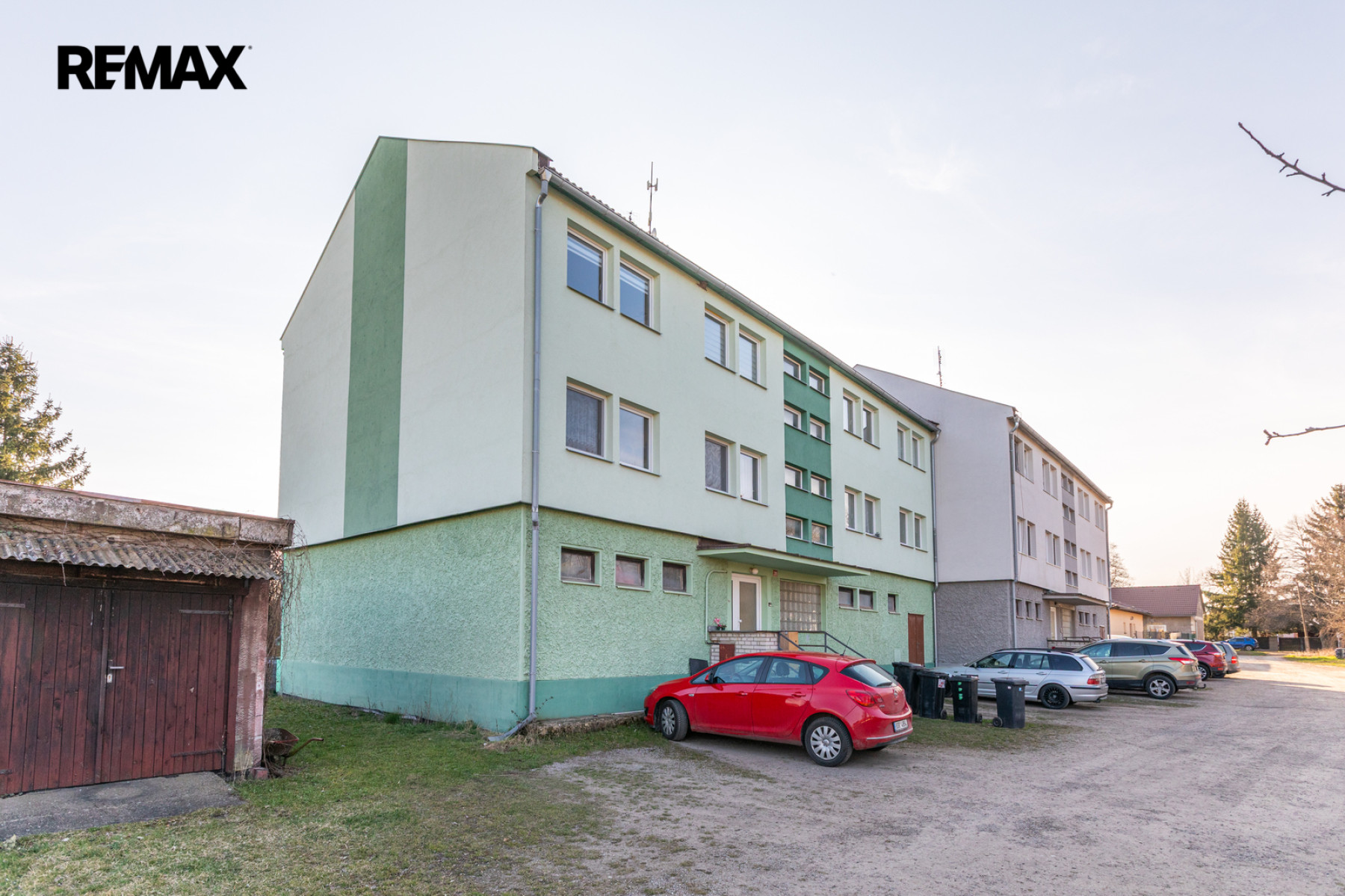 Klidné bydlení kousek od Prahy - 3+1/L, Úhonice