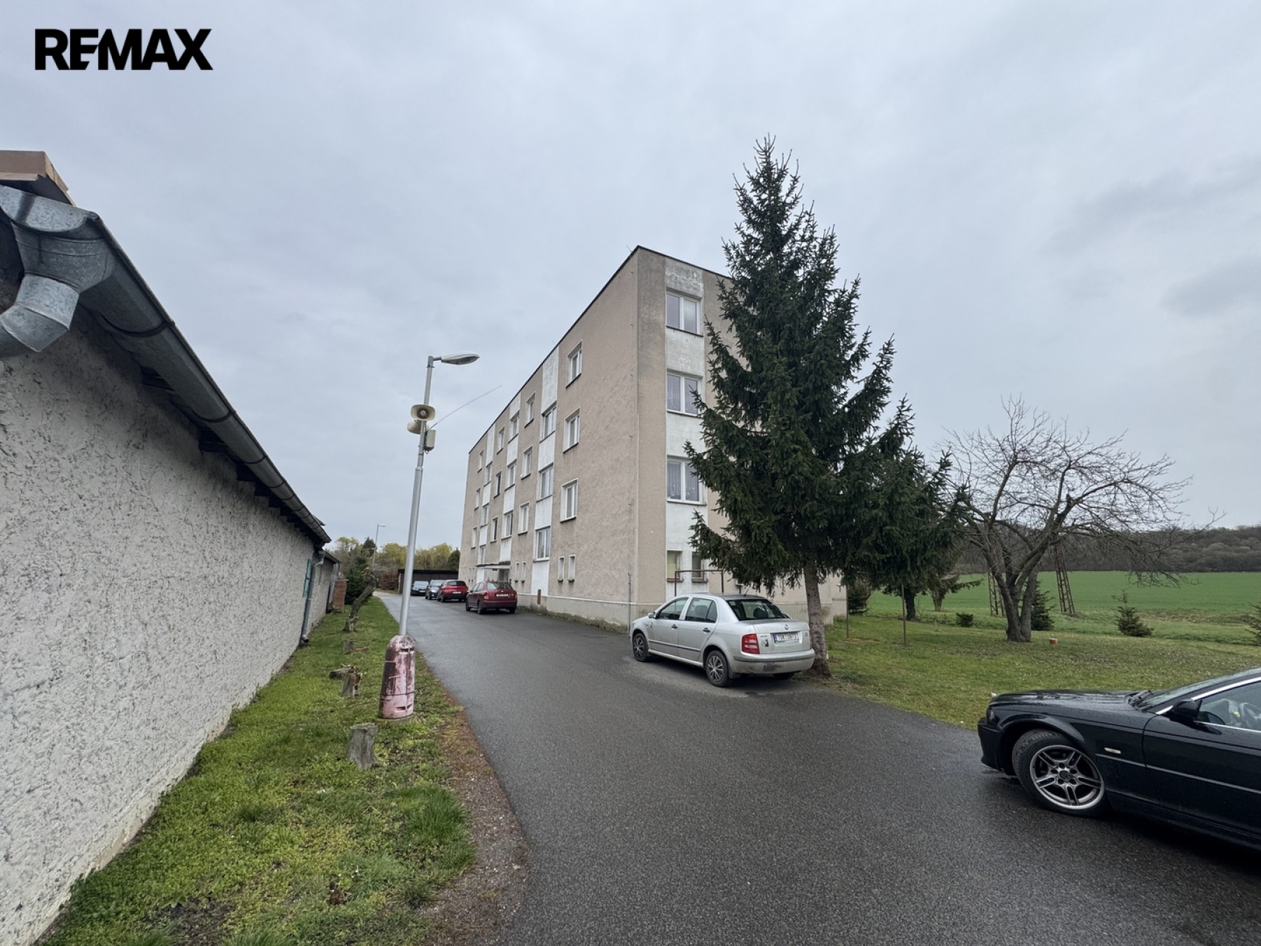 Činžovní dům v obci Vlkava s 12 bytovými jednotkami