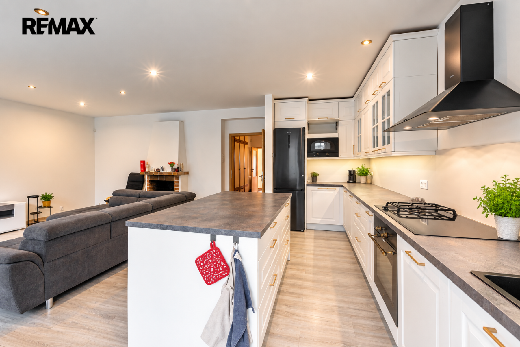 Dům 4+kk s garáží na Chodově k pronájmu
