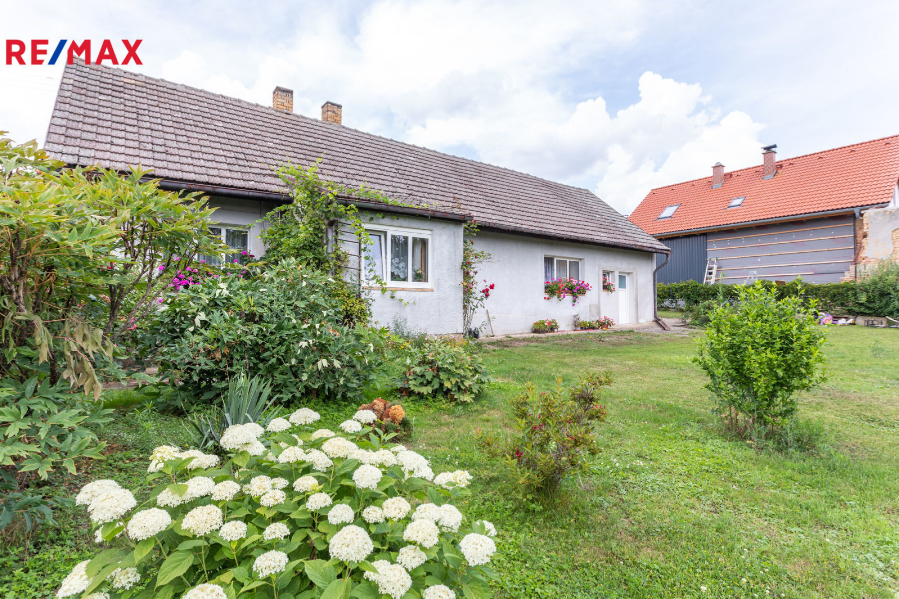 Prodej pozemku s rodinným domem k celkové rekonstrukci