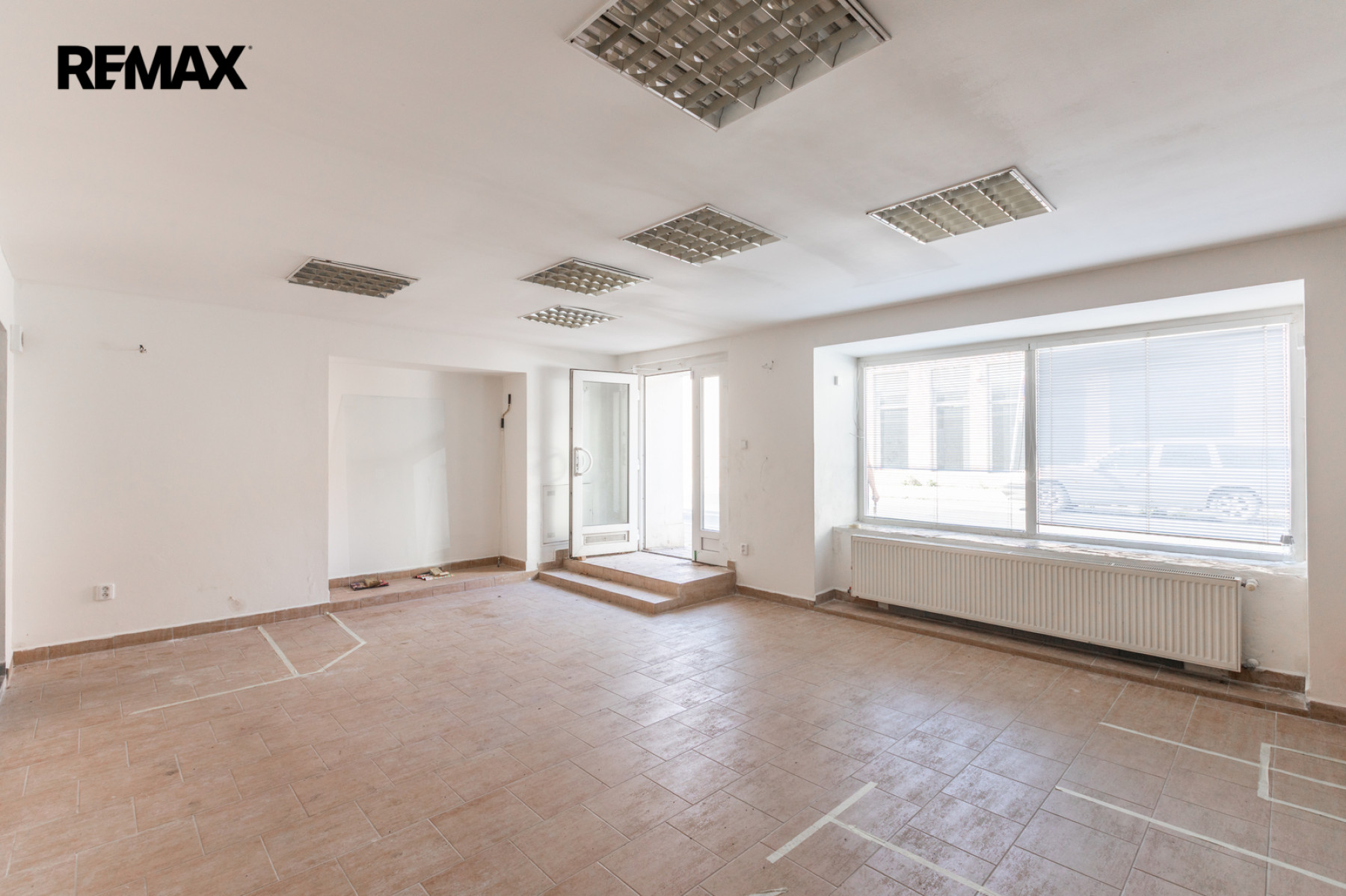 Prodej domu se zahradou a komerčním prostorem, centrum Varnsdorfu