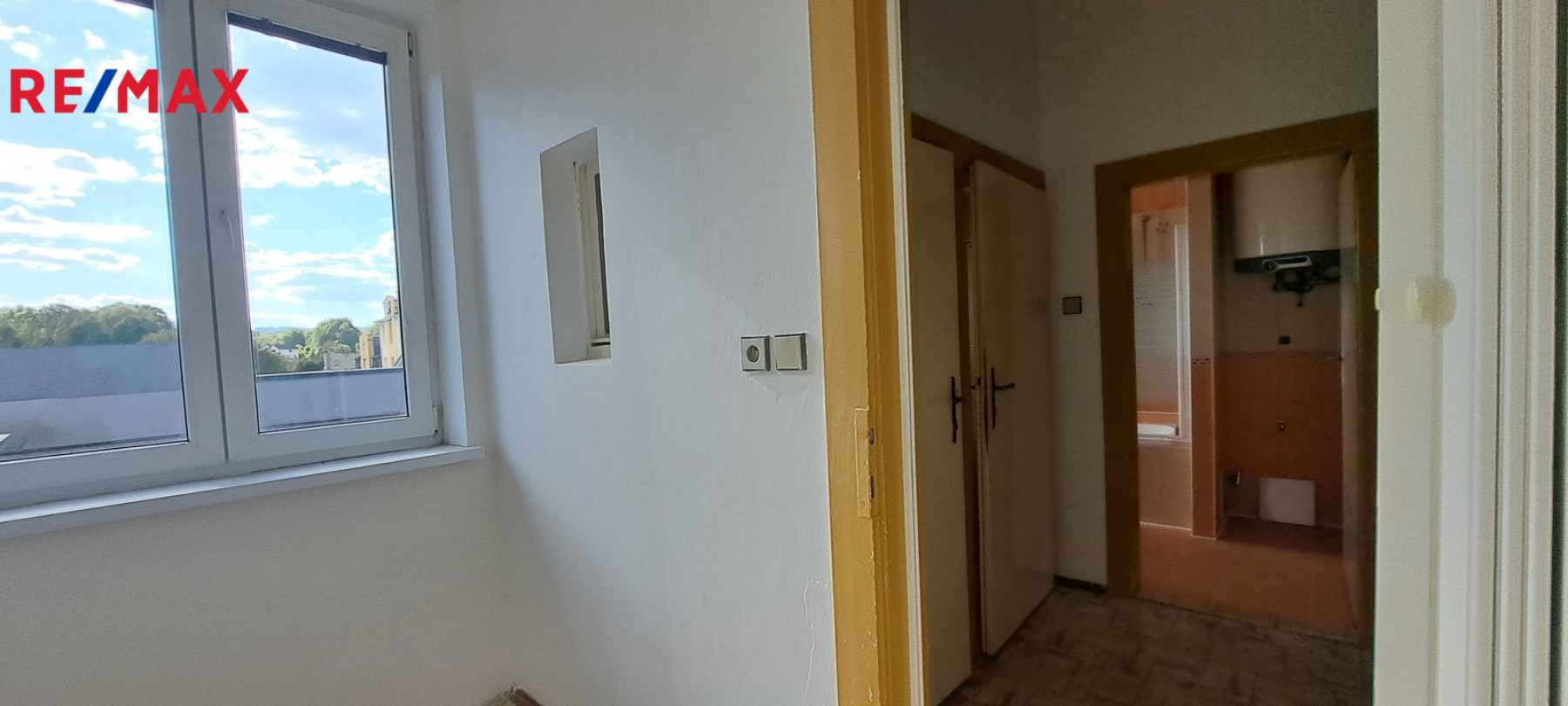 Prodej prostorného bytu 2+1, 74 m2, Dvůr Králové nad Labem