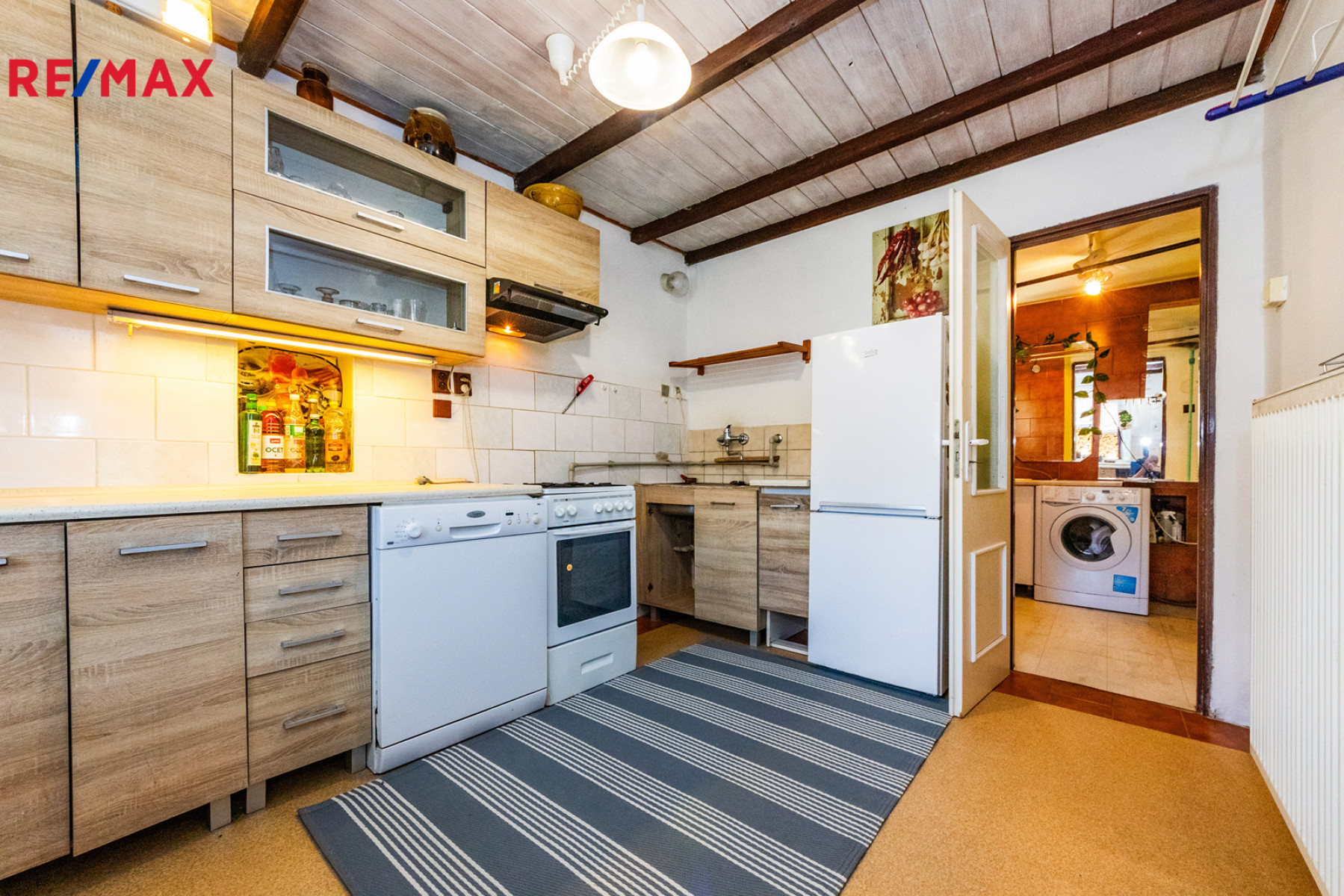 Stylová tradiční patrová chalupa s vnitřním čtvercovým dvorem, pozemek 1 264 m², Široký důl Polička