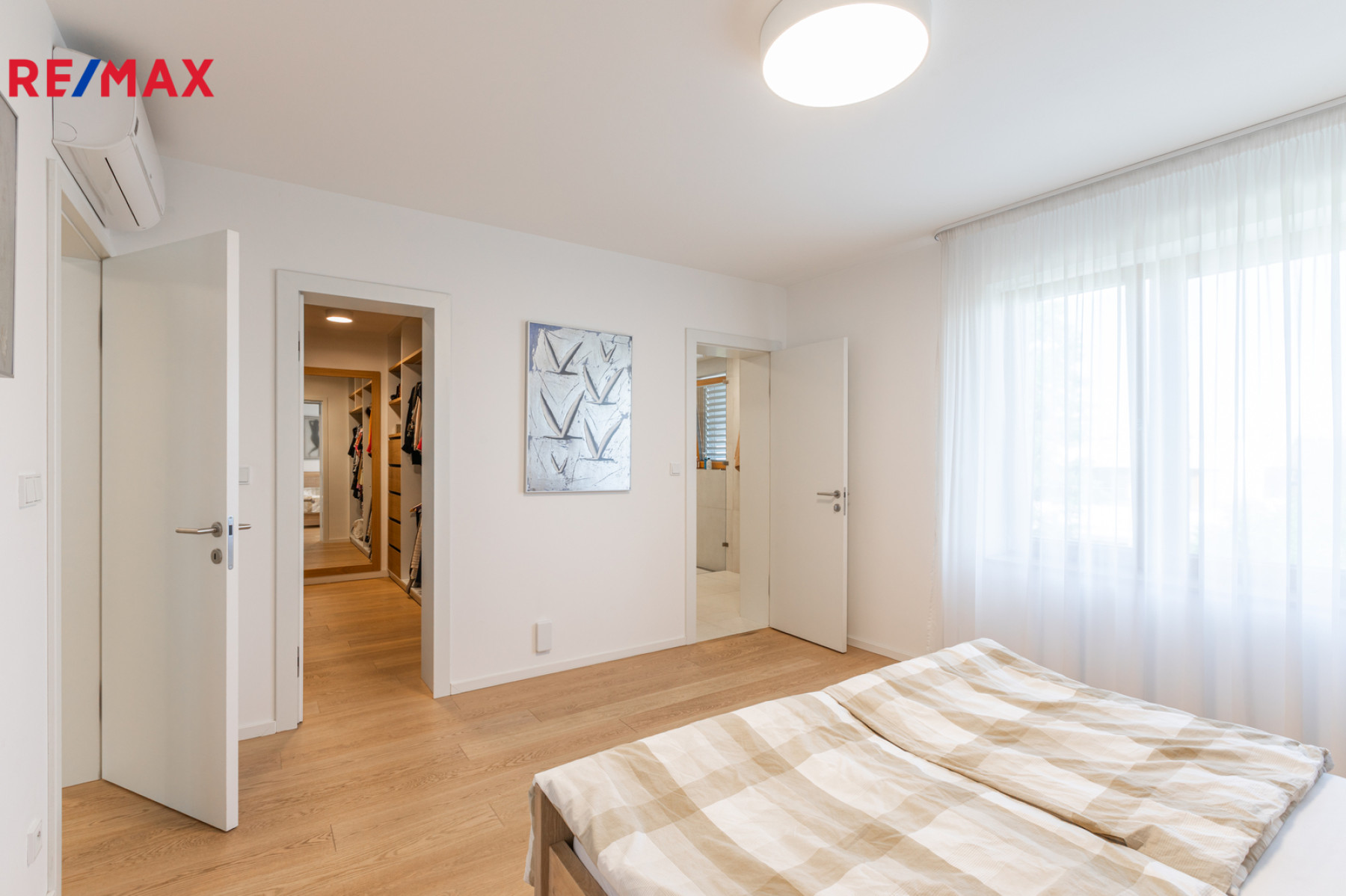 Pronájem vily 7+kk, 339 m², Praha - Ruzyně