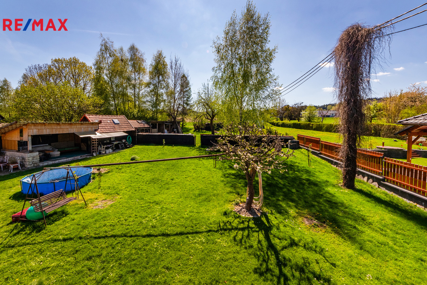Stylová tradiční patrová chalupa s vnitřním čtvercovým dvorem, pozemek 1 264 m², Široký důl Polička