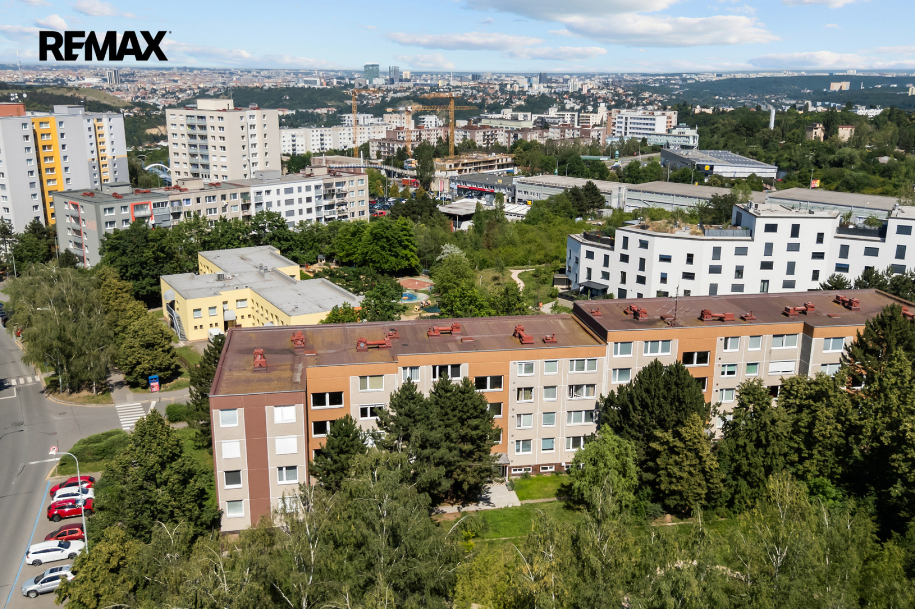 Prodej skvělého zrekonstruovaného bytu 2+kk s lodžií a sklepem