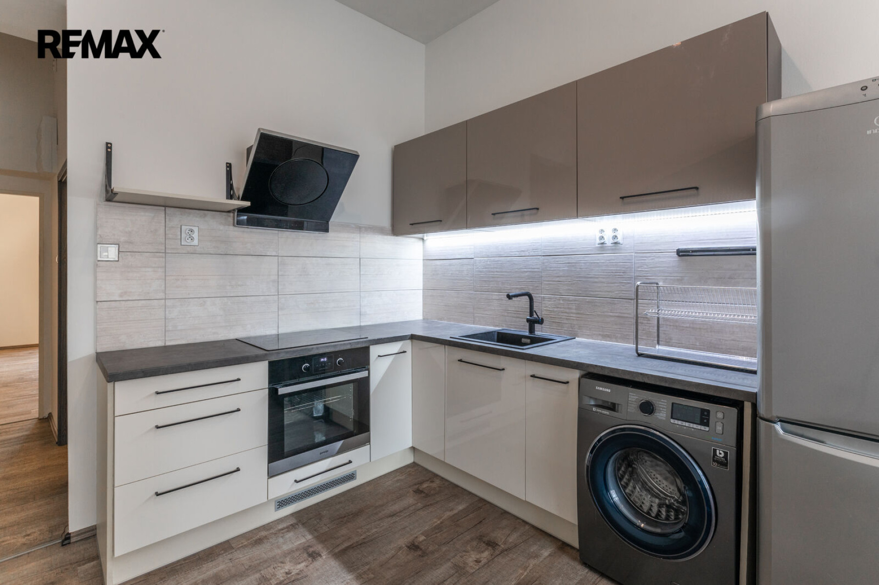 Pronájem bytu 2+kk 43 m², Praha - Libeň