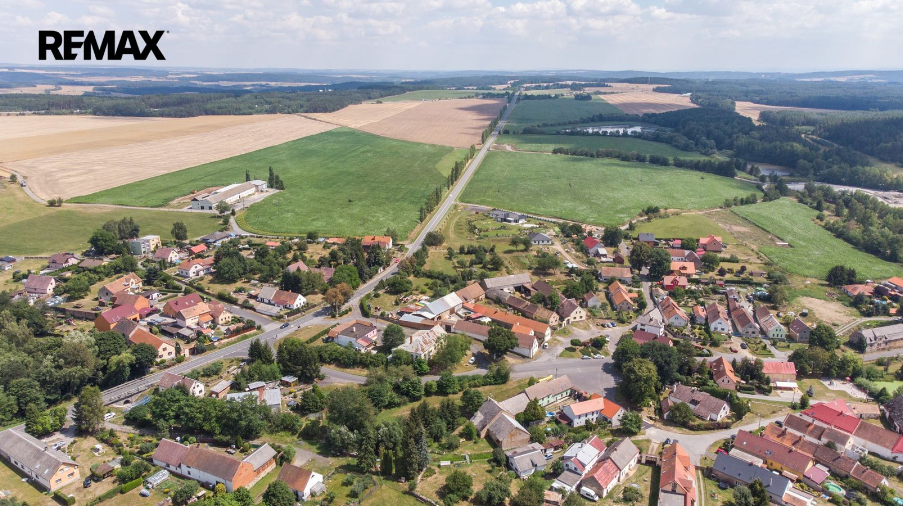 Pronájem bývalého kulturního domu - skladovací prostory