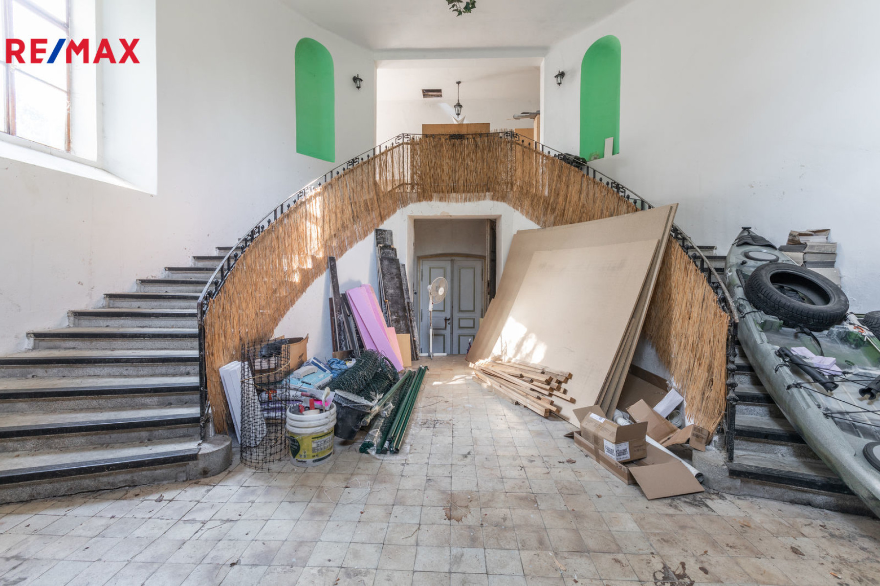 Prodej památky 2 200 m², pozemek 9296 m²