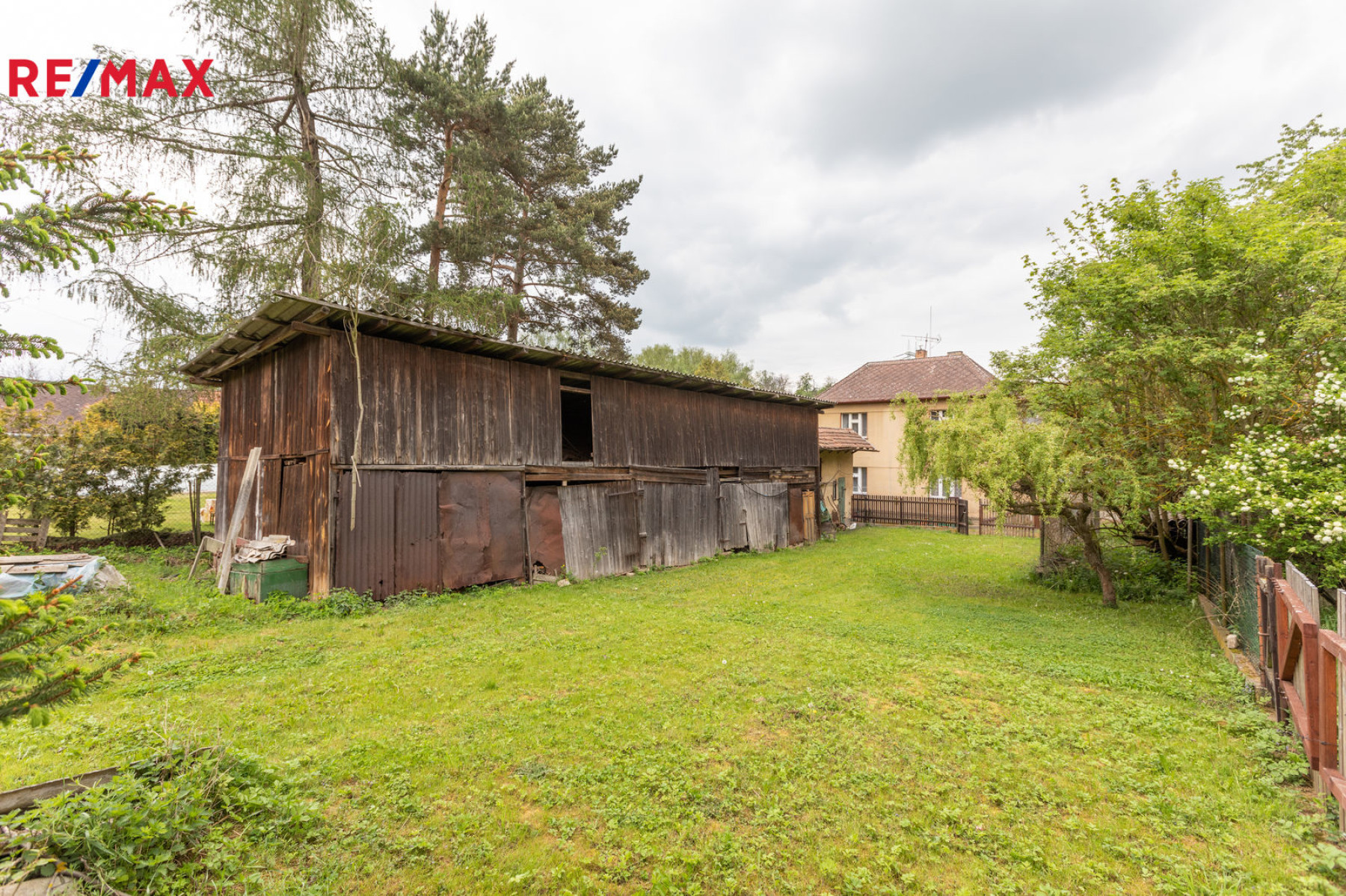 Prodej domu s velkým pozemkem, Krušovice