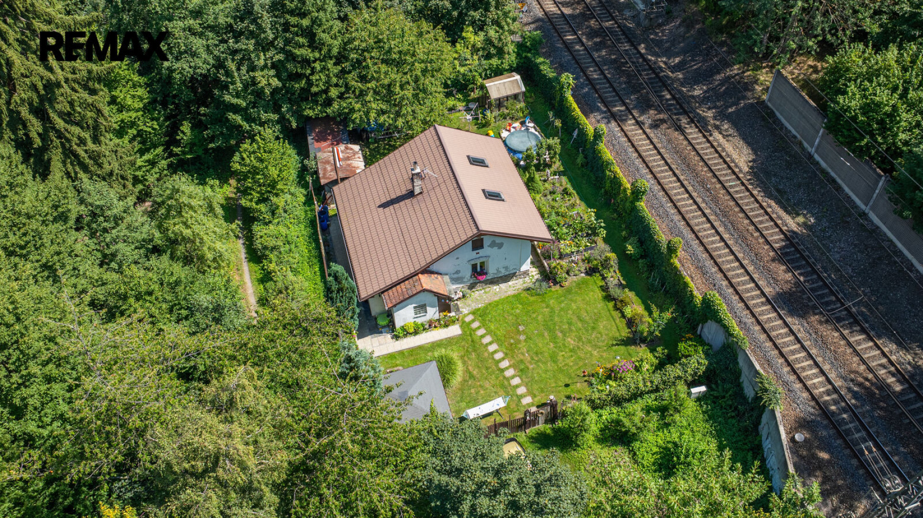 Rodinný dům se zahradou ve Strančicích