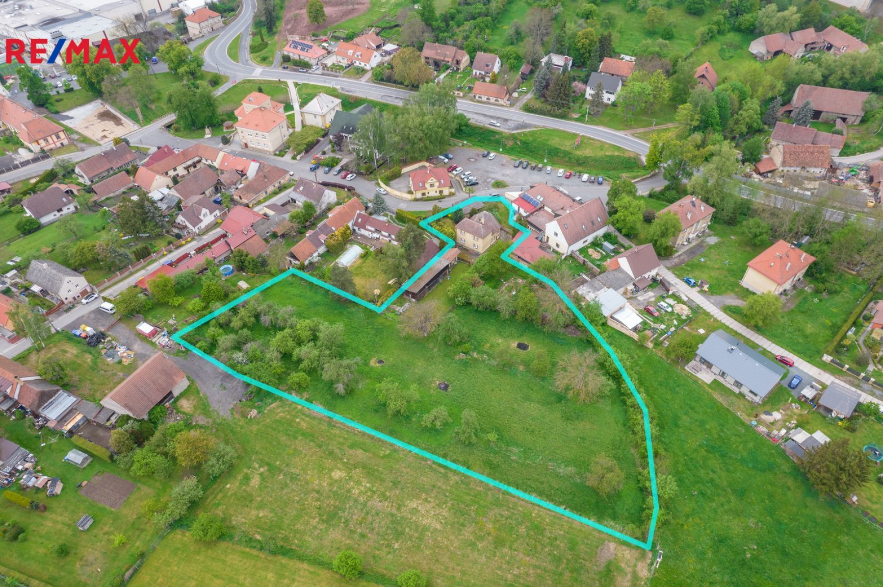 Prodej domu s velkým pozemkem, Krušovice