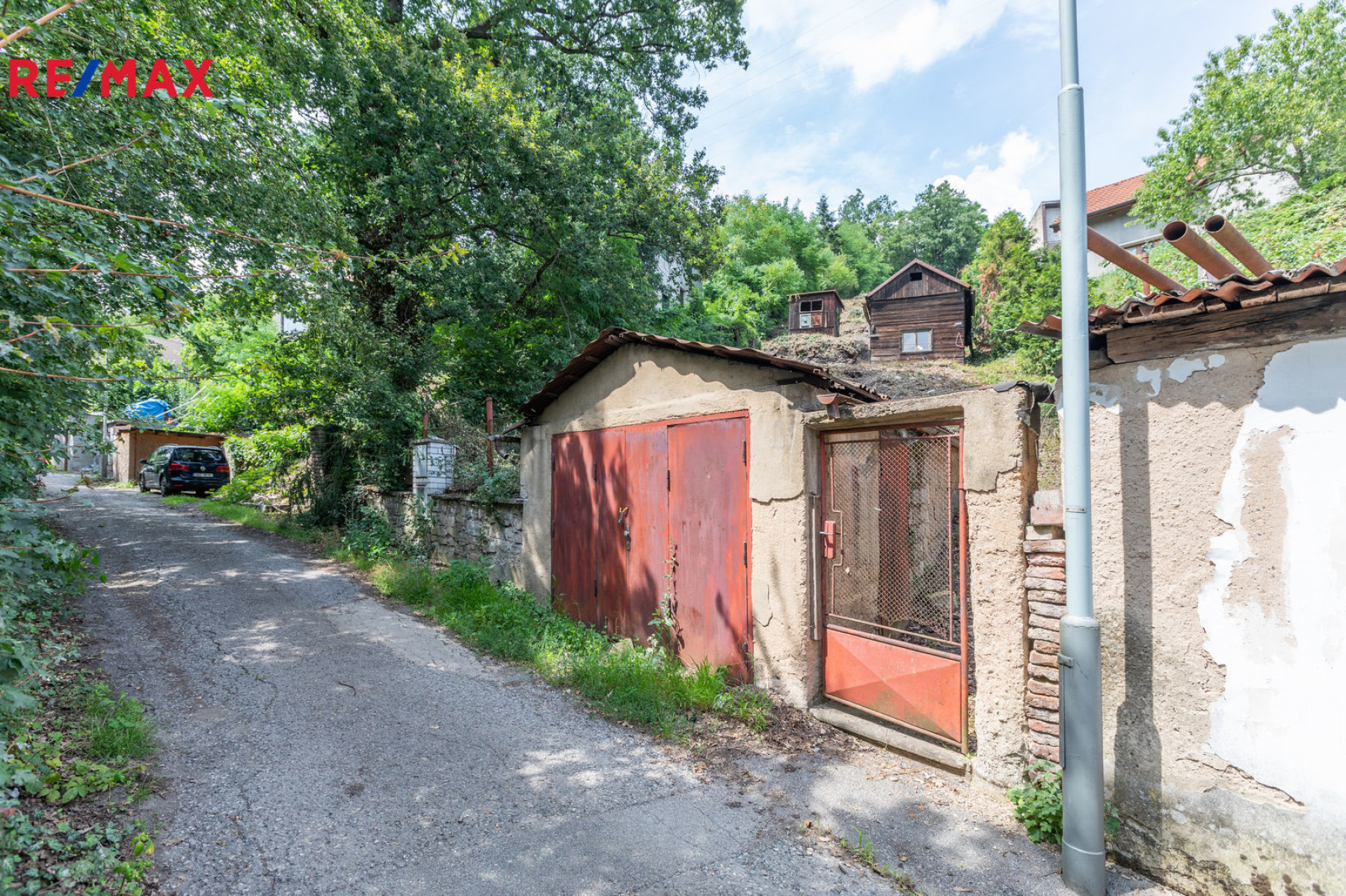 Pozemek s investičním potenciálem v Radotíně