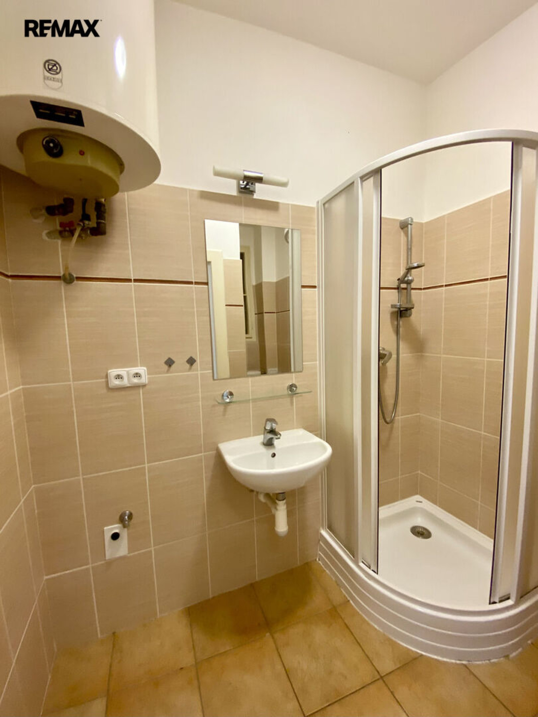 Pronájem bytu 1+kk o výměře 24 m2, Praha 10, Vinohrady