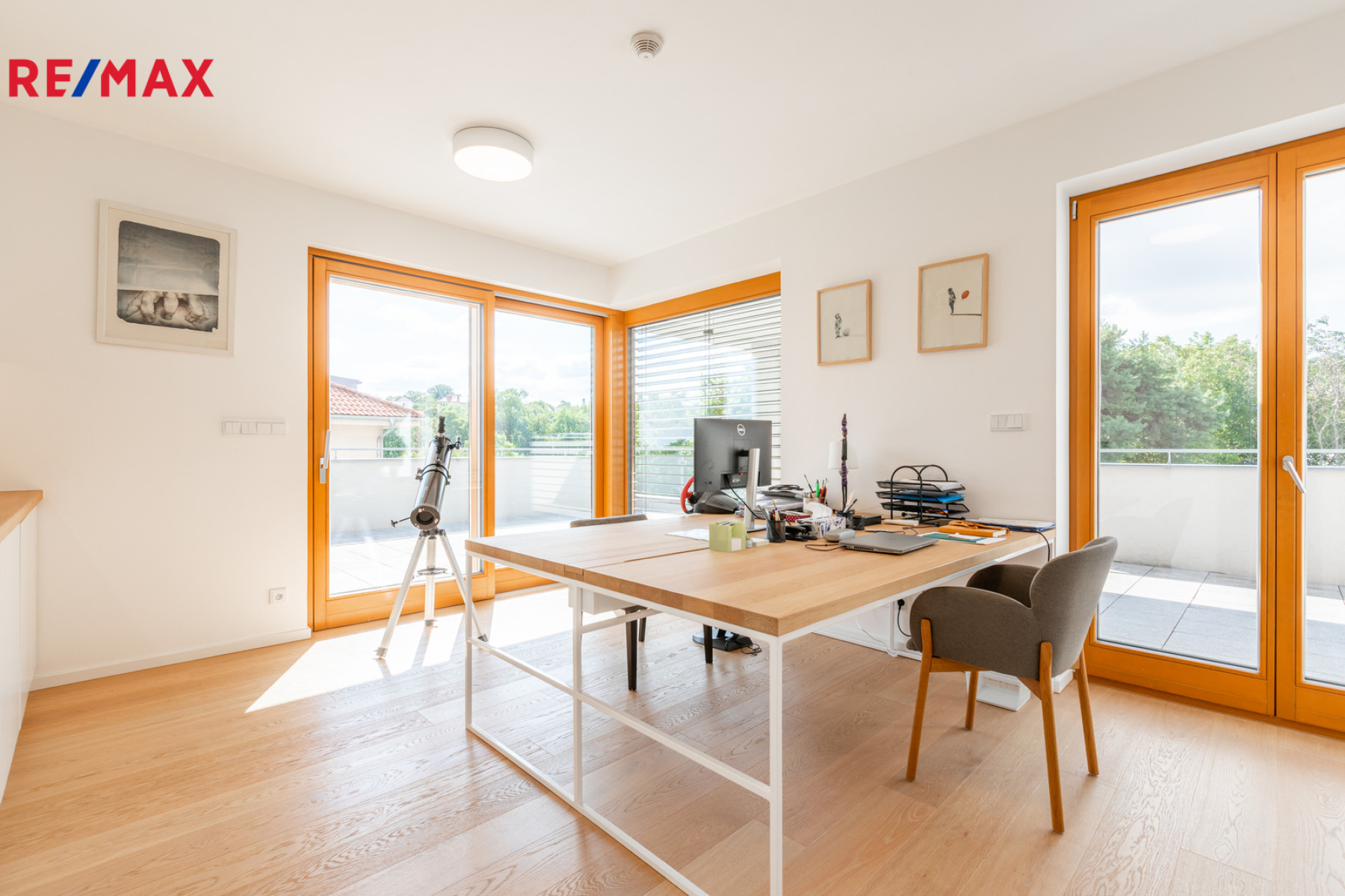 Pronájem vily 7+kk, 339 m², Praha - Ruzyně
