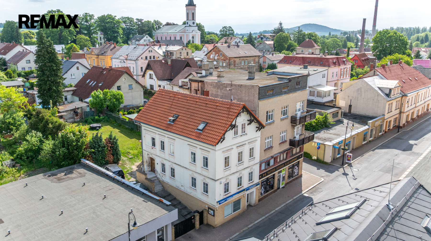 Prodej domu se zahradou a komerčním prostorem, centrum Varnsdorfu