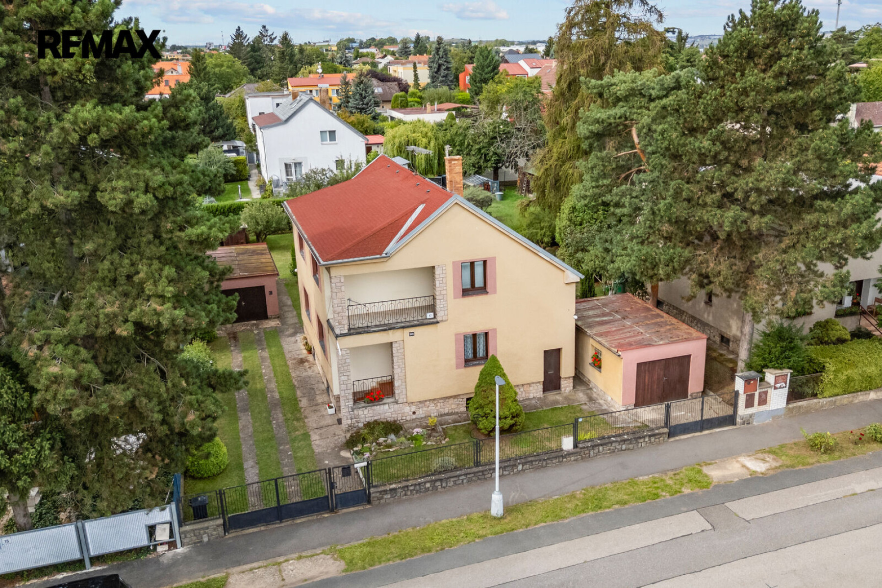 Nemovitost s potenciálem na skvělém místě ve Slivenci