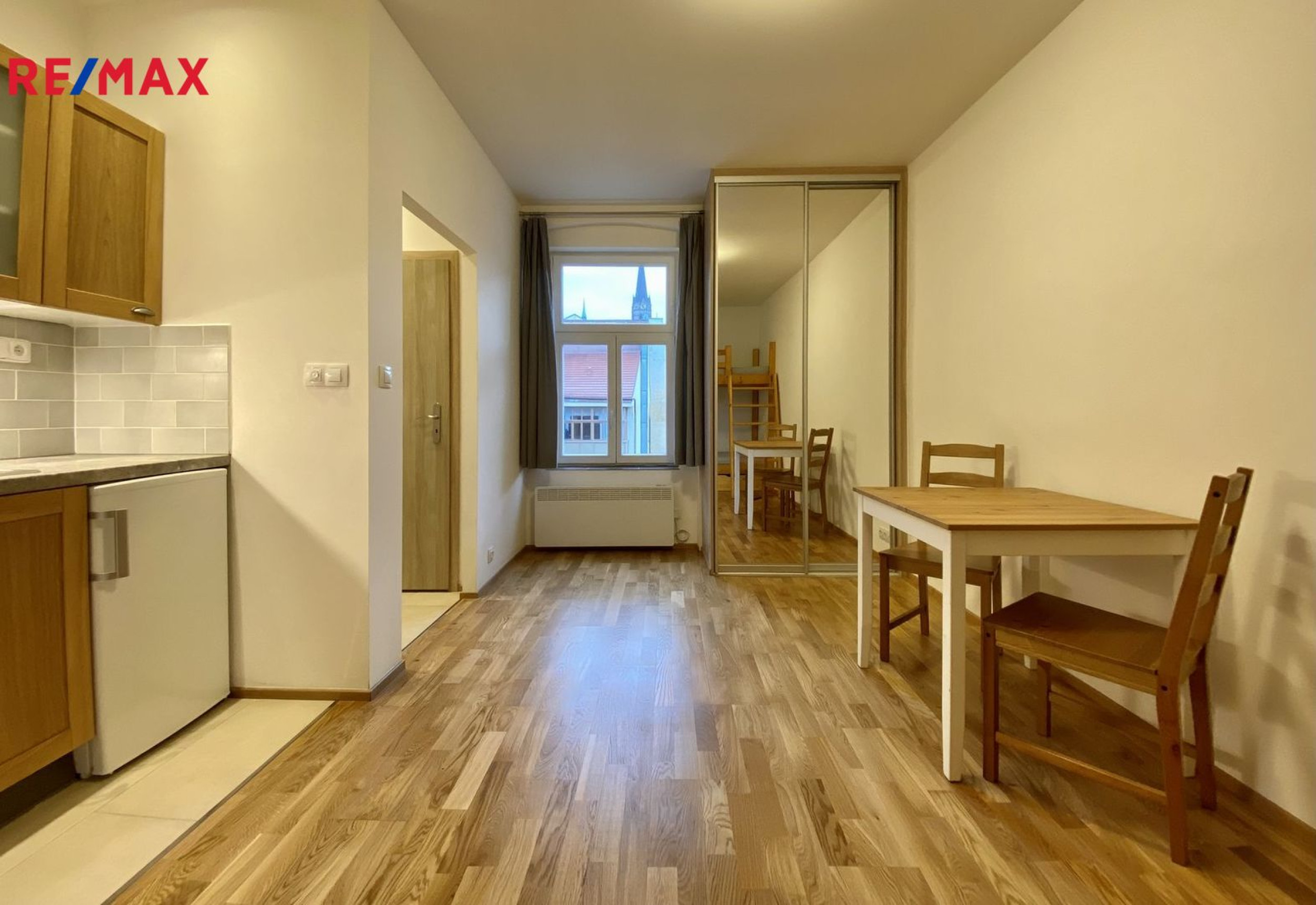 Prodej družstevního bytu 1+kk, 19 m2, Praha 3 - Žižkov