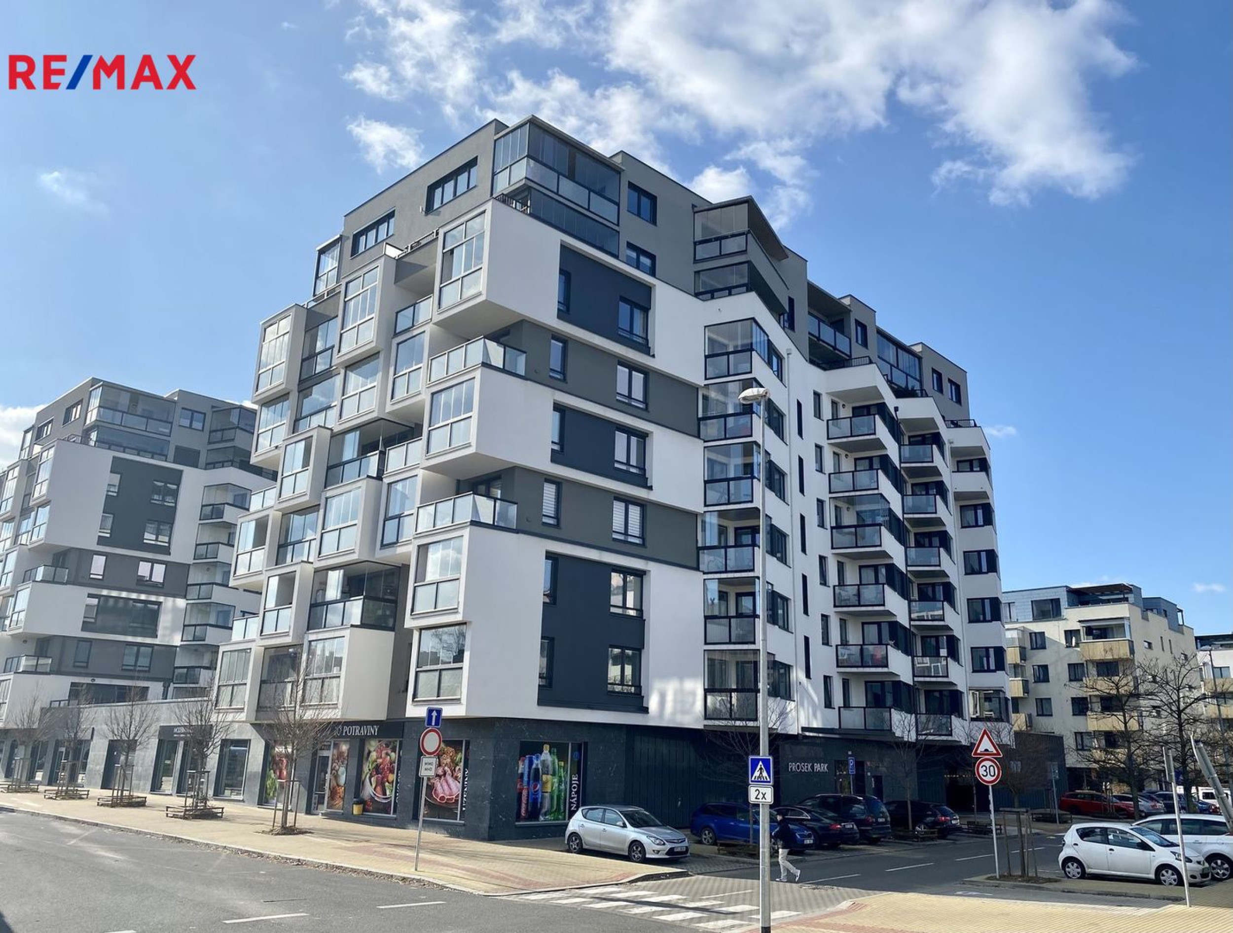 Krásný nový byt 2+kk s balkonem a garážovým stáním, Praha 9 - Střížkov
