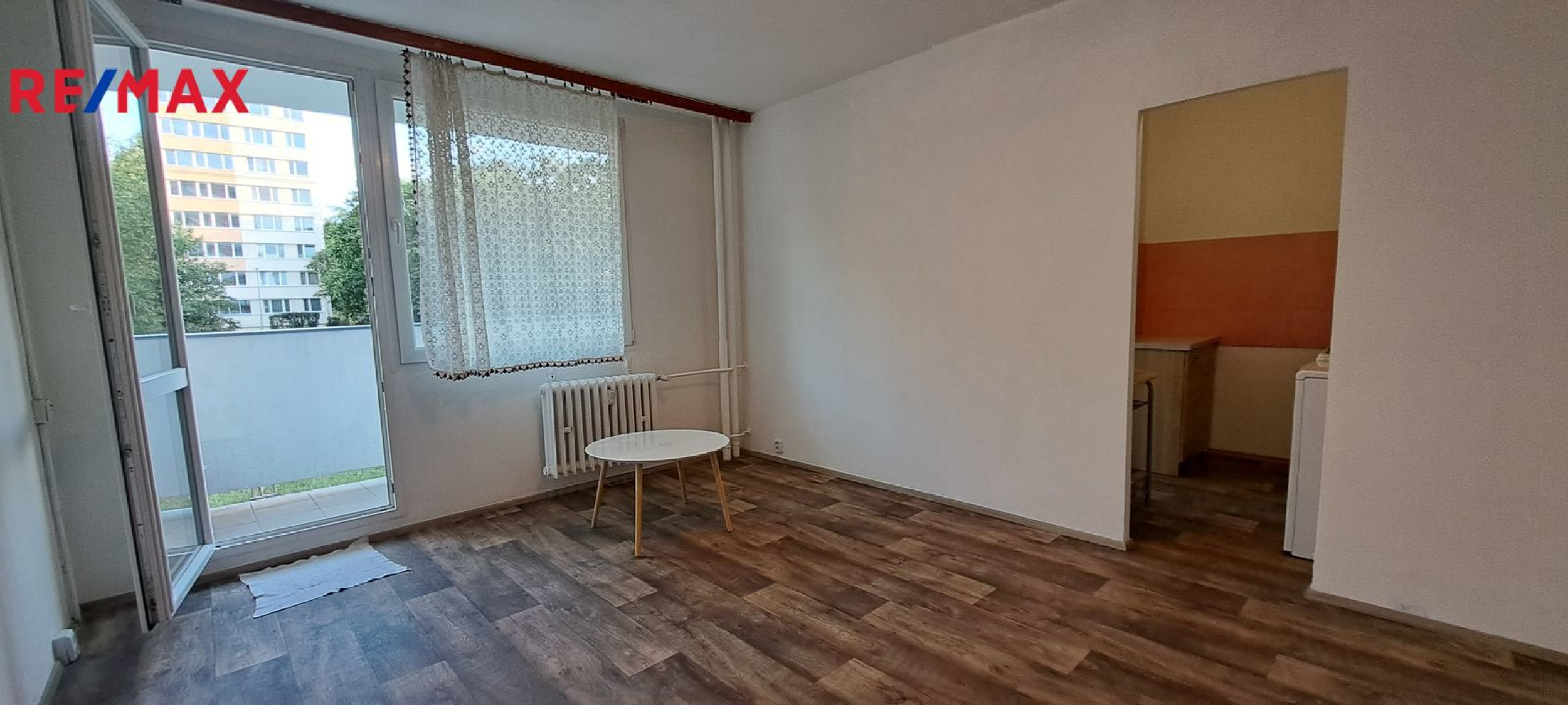 Pronájem světlého bytu 1+1, 40 m2 s lodžií, Praha 4 - Krč