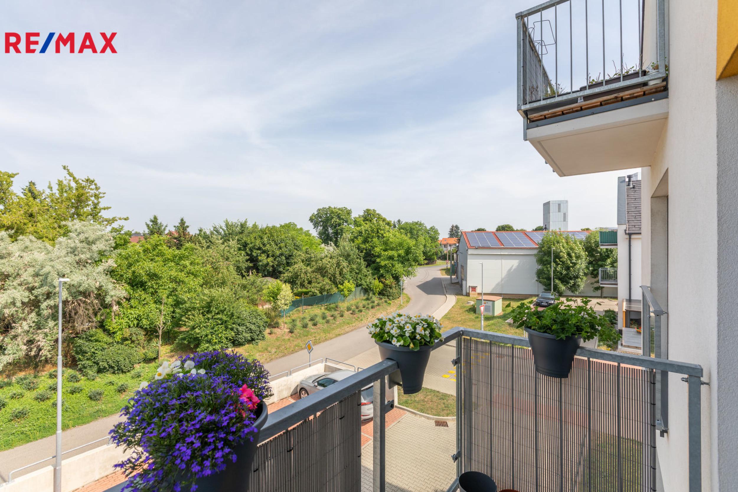 Pronájem krásného světlého bytu 3+kk, 91 m2 v Klíčanech u Prahy