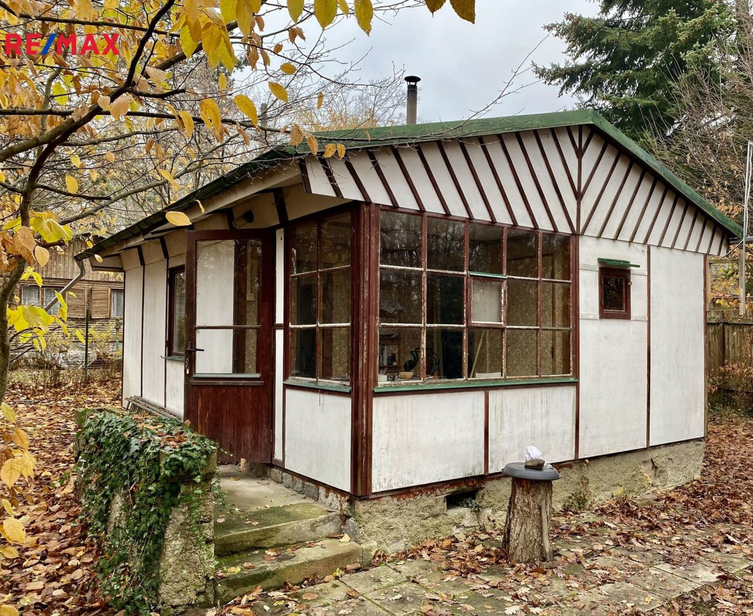 Chatka na pěkném pozemku 986 m2, Březová - Oleško
