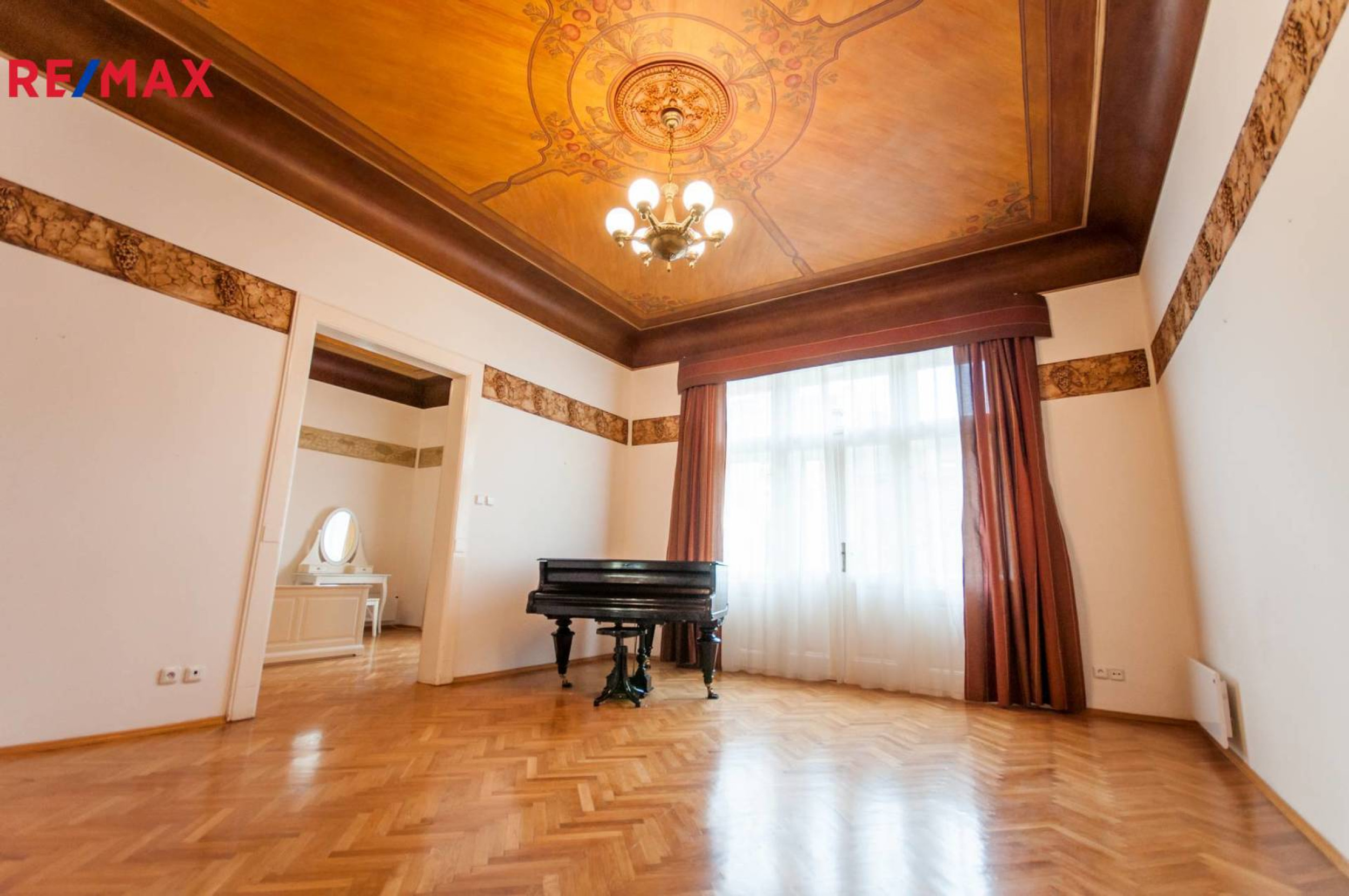 Pronájem bytu 4+kk 150 m²