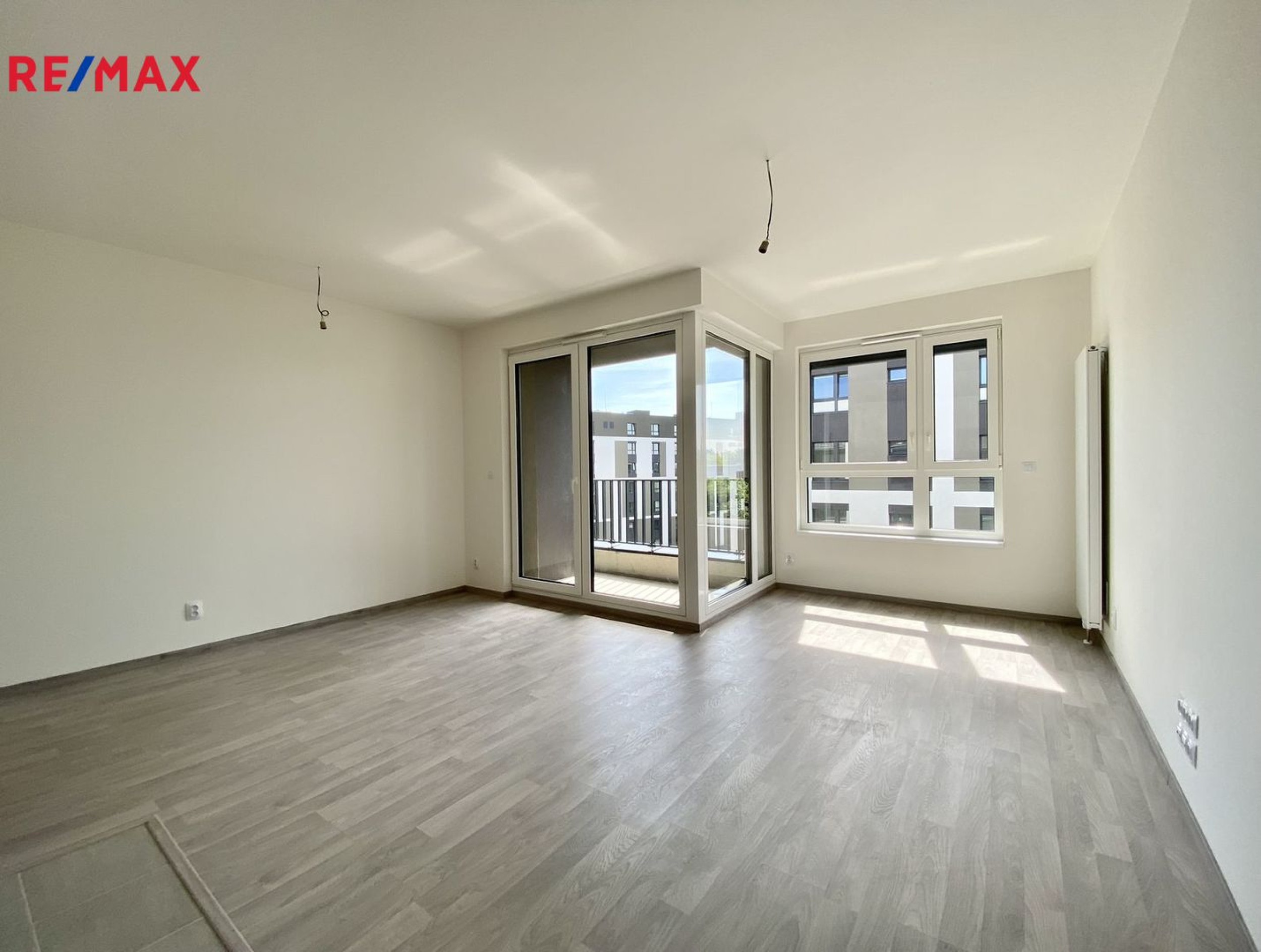 Pronájem bytu 1+kk se sklepem a parkovacím stáním, Praha 3 - Žižkov