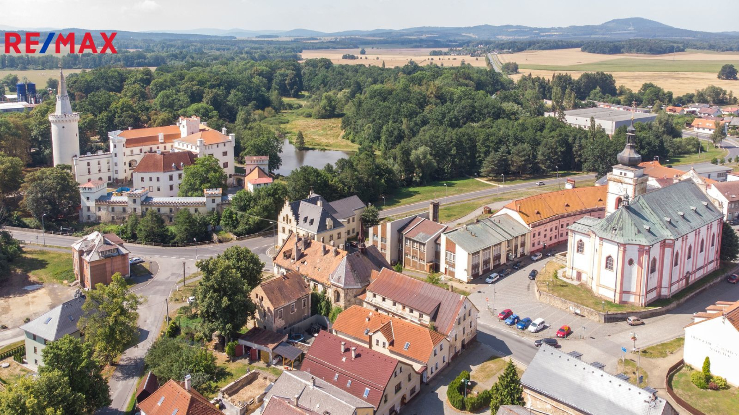 Prodej činžovního domu k celkové rekonstrukci v centru obce Bor u Tachova
