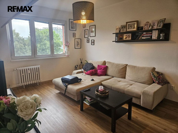 K pronájmu moderní byt 2+1 (56 m²) se sklepem