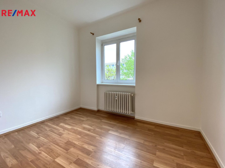 Pronájem bytu 2+kk, 44 m2, Praha 10 - Vršovice