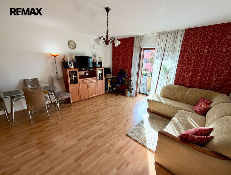 Prodej bytu 1+kk s balkonem v klidné části Štěrbohol, Praha 10
