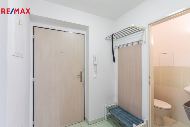 Pronájem bytu 1+kk, 34,85 m², Milovice