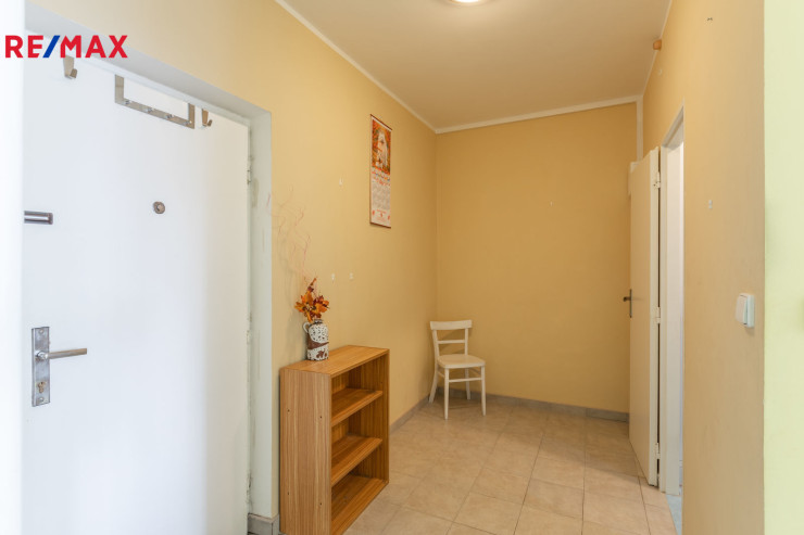 Vybavený byt 1+1 k dlouhodobému pronájmu