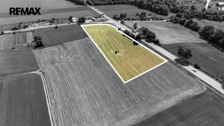 Pozemek 12 804 m² pro komerční výstavbu u obce Lukavice u hlavní silnice I. třídy